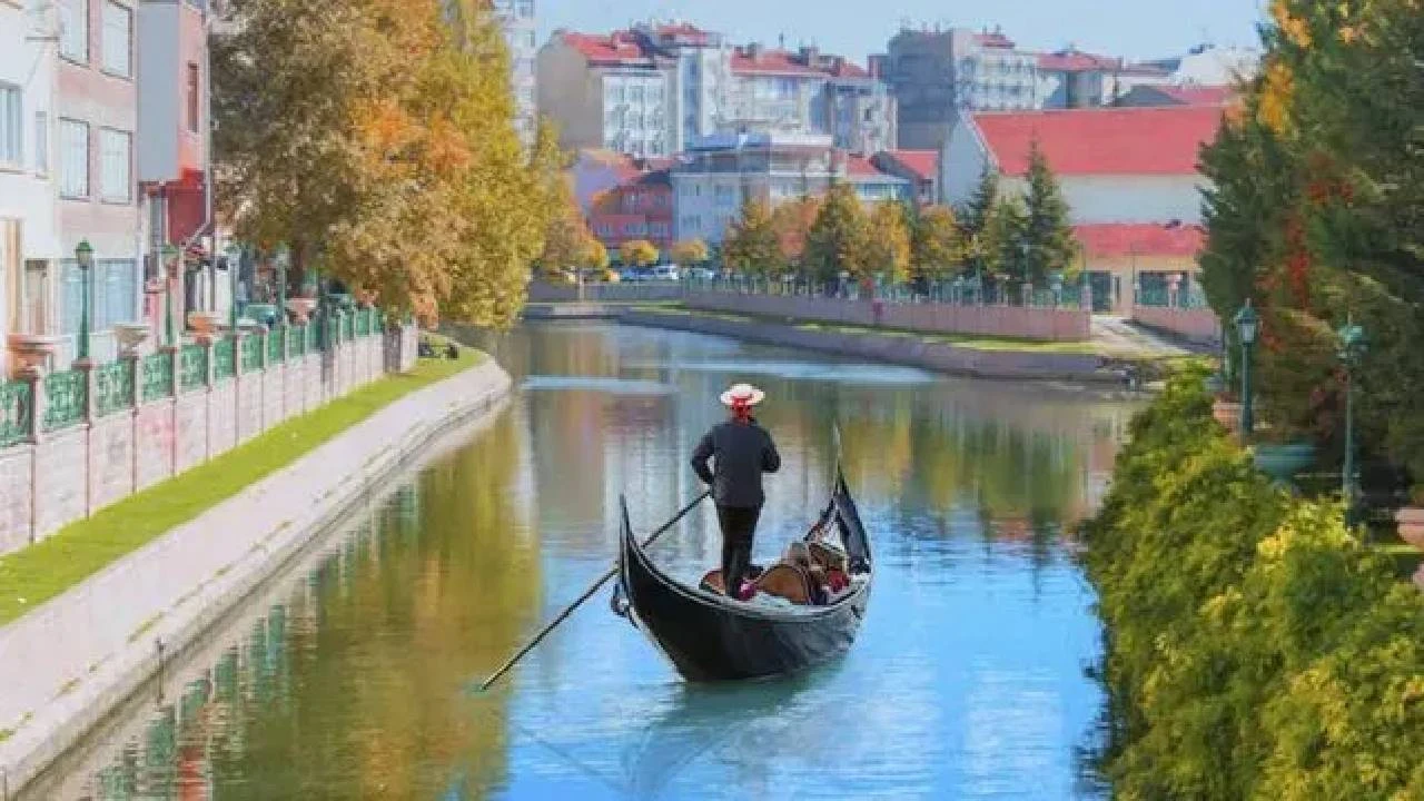 Eskişehir’de Gezilecek Yerler Neresi? Popüler Eskişehir Gezi Rotası