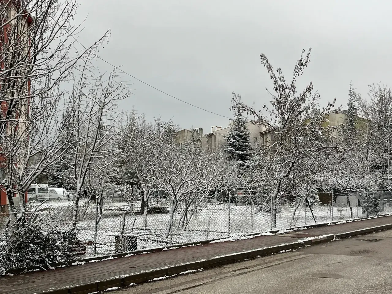 Eskişehir'de Yüksek Kesimler Beyaza Büründü