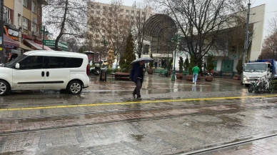 Eskişehir'de Yağmur Kent Merkezinde Yoğunluğu Azalttı