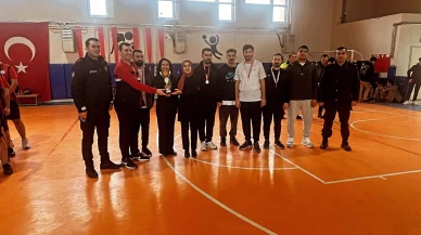 Eskişehir’de ‘Kurumlar Arası Voleybol Turnuvası’ Tamamlandı