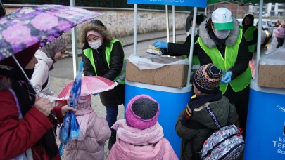 Tepebaşı Belediyesi’nden İlkokul Öğrencilerine Beslenme Desteği Sürüyor