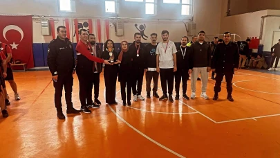 Eskişehir’de ‘Kurumlar Arası Voleybol Turnuvası’ Tamamlandı