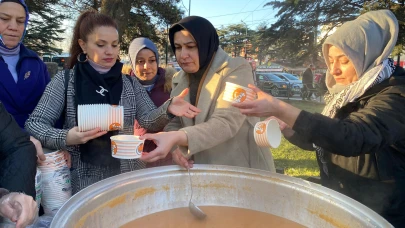 Eskişehir’de Sıcak Çorba Etkinliğine Yoğun İlgi